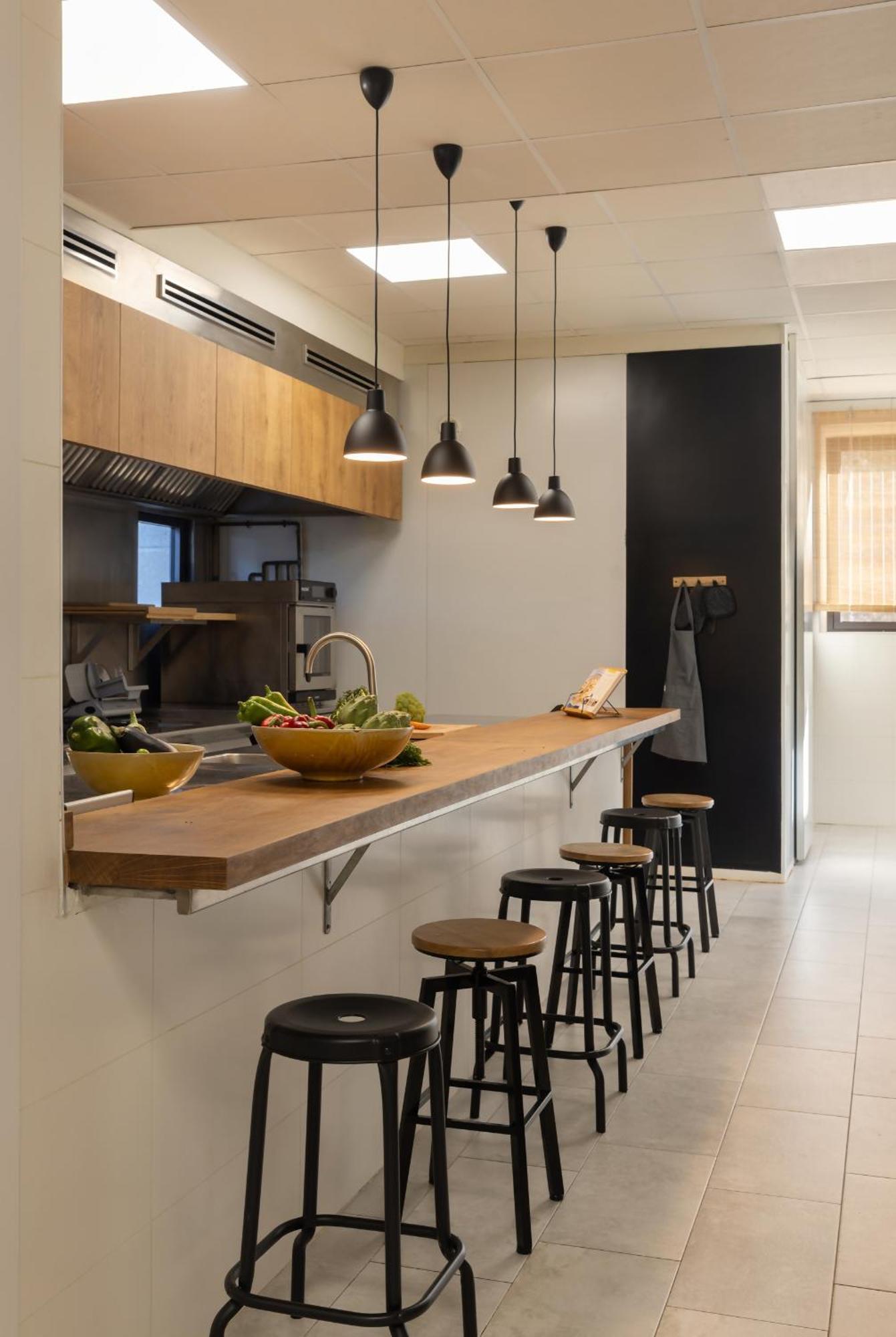 Can Bufi Espectacular Casa Con Piscina Interior Llagostera Luaran gambar
